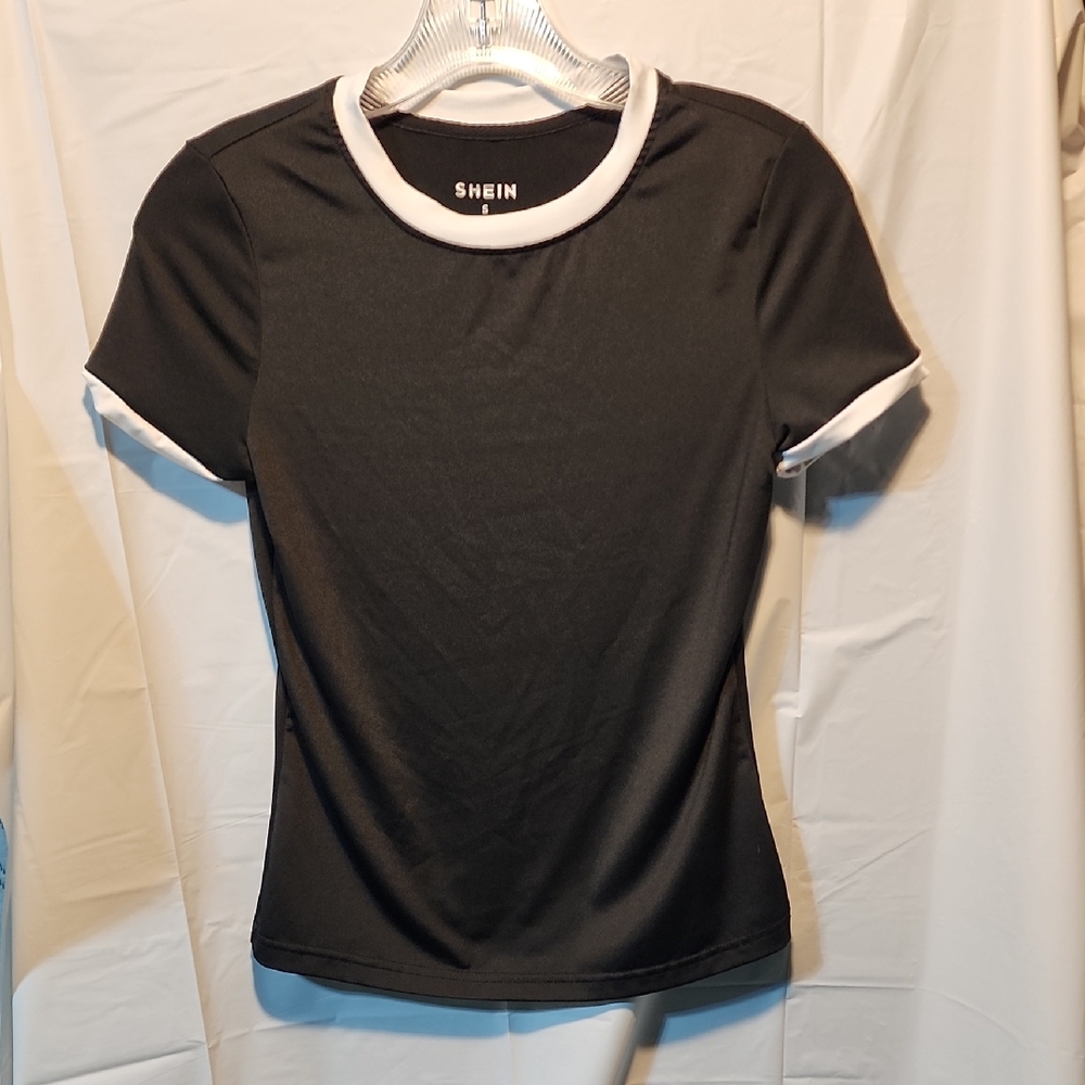 SHEIN Contrast Trim Black Tee